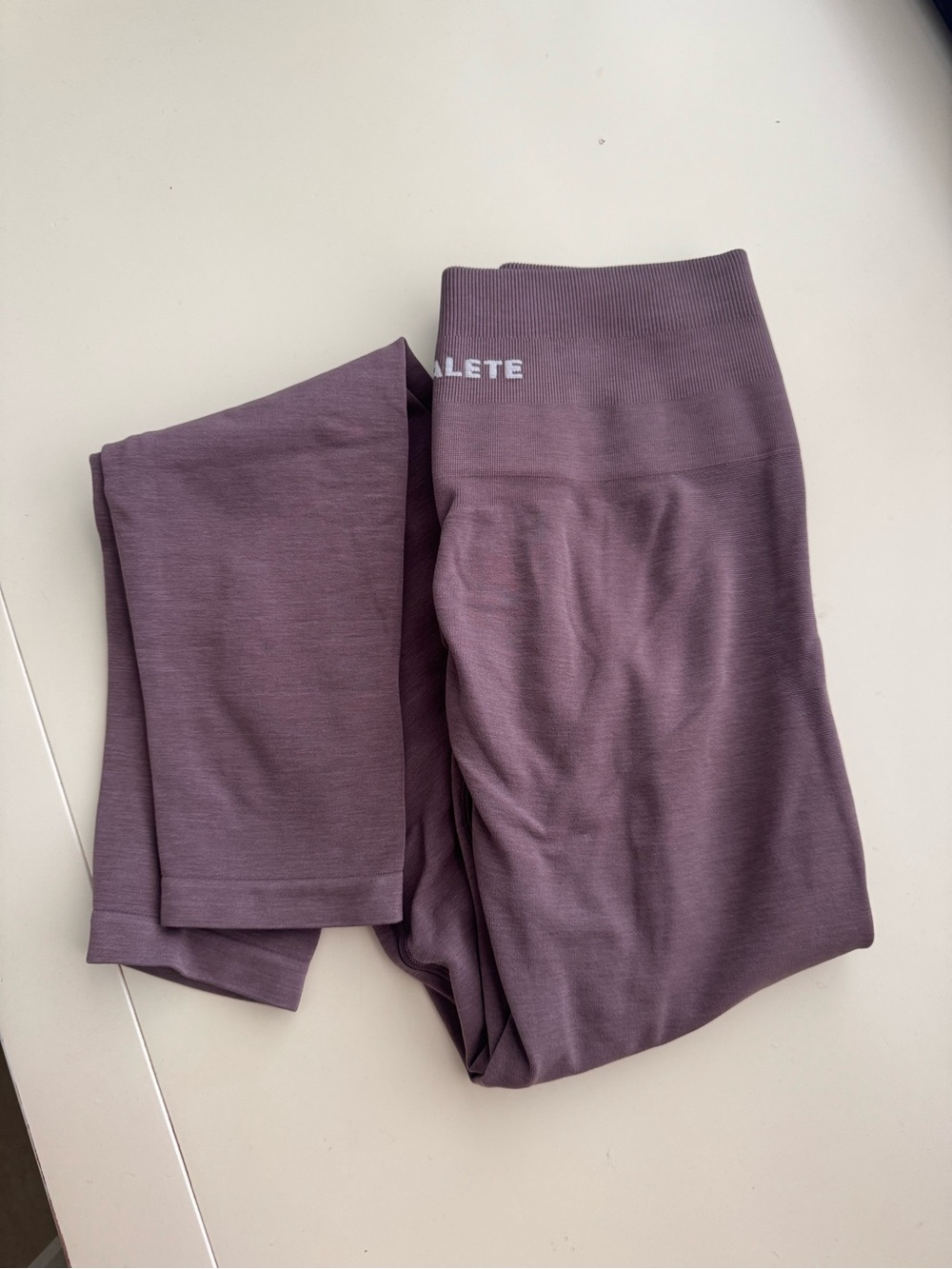 Alphalete amplify seamless leggings OG- small